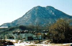 水沢山遠景